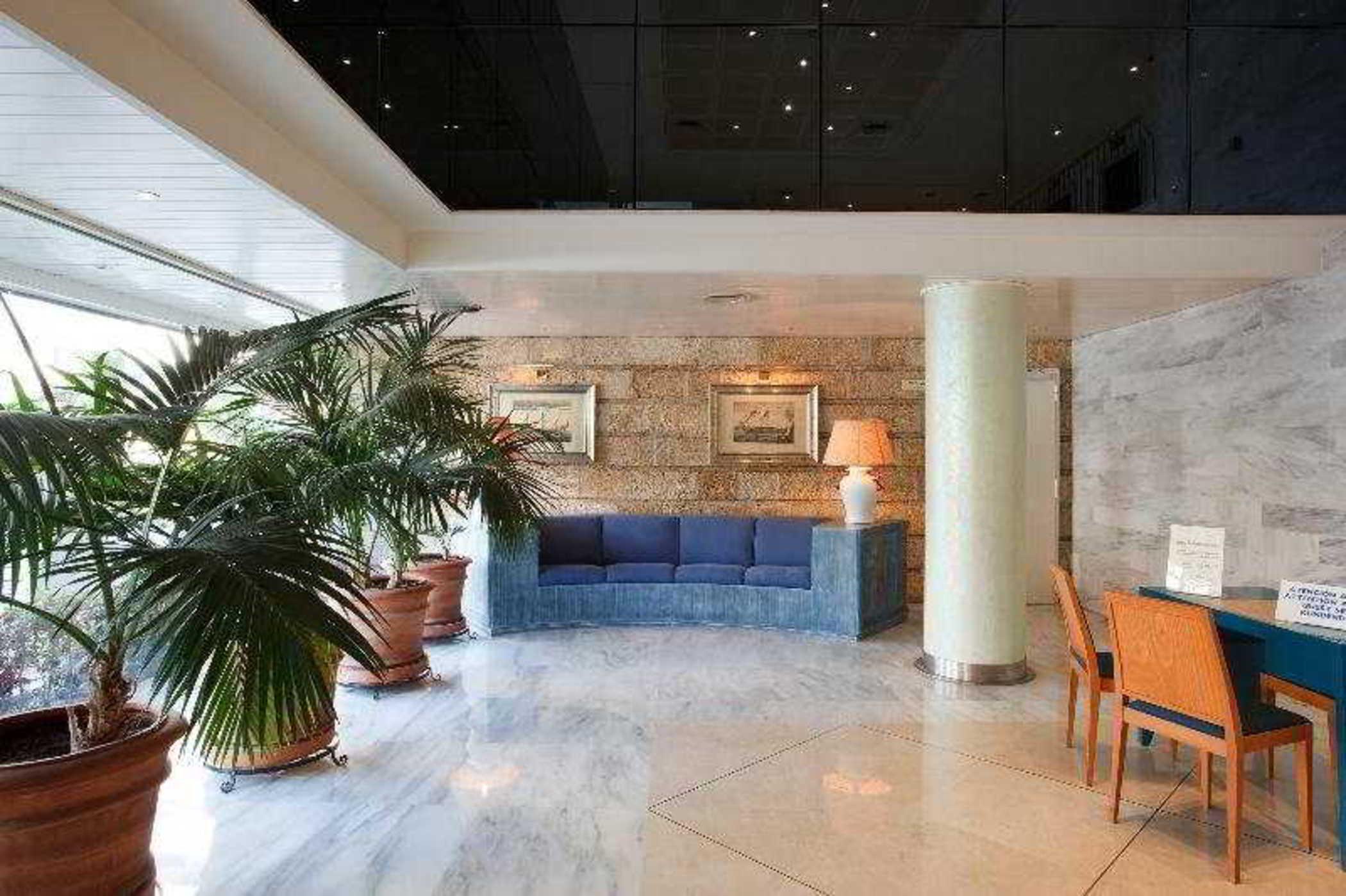 Hotel Playa Victoria Cadiz Exterior photo