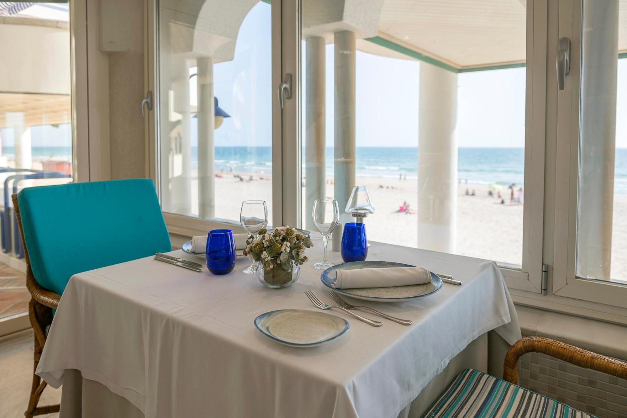 Hotel Playa Victoria Cadiz Exterior photo