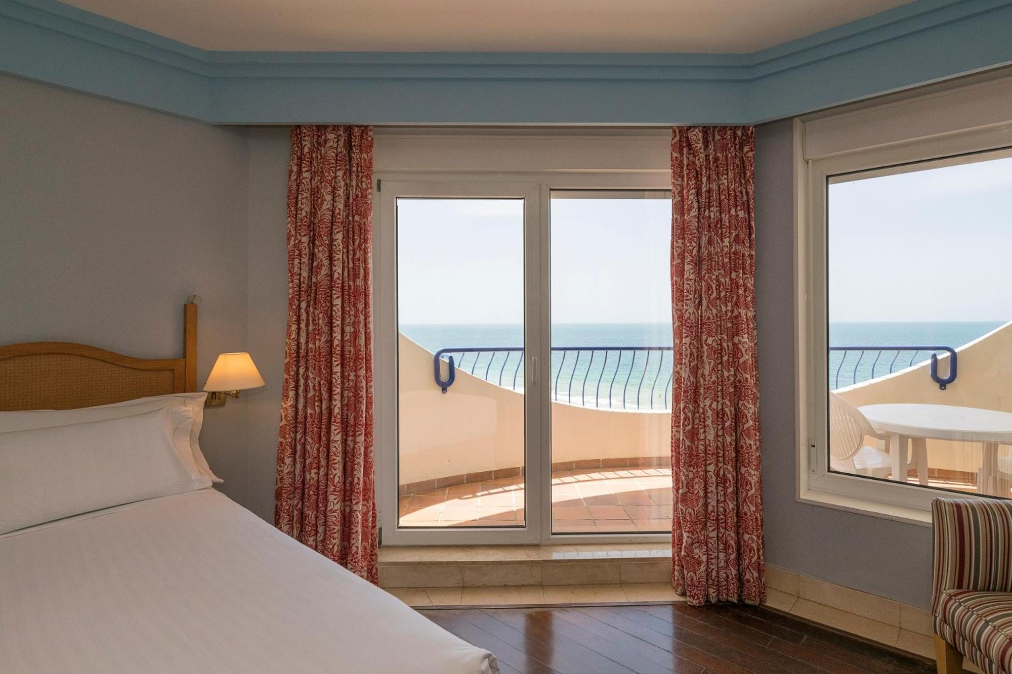 Hotel Playa Victoria Cadiz Exterior photo